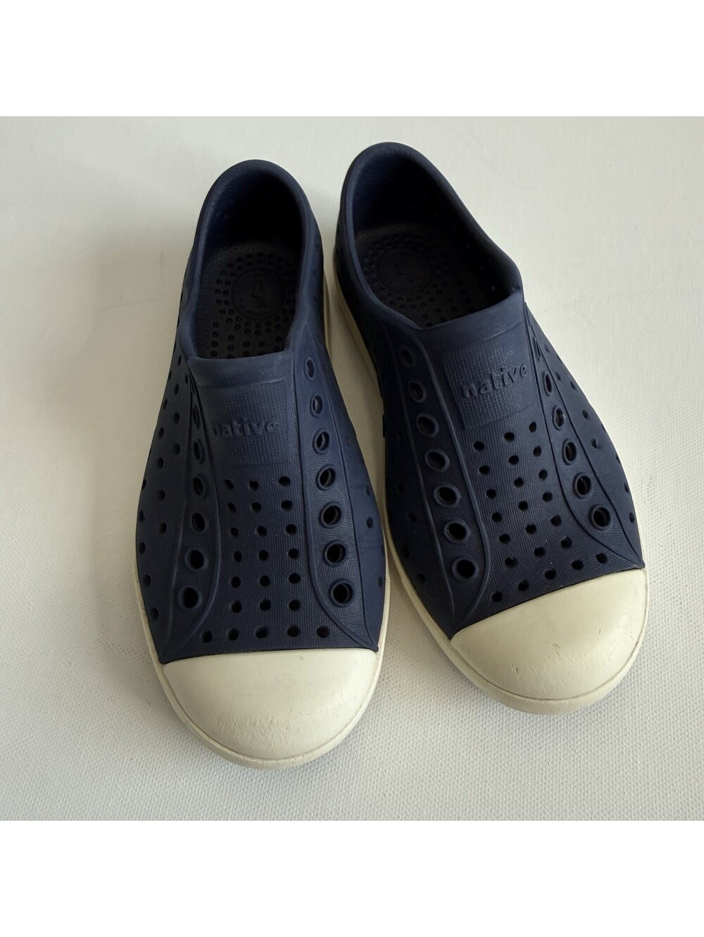 Native Jefferson Kids Navy White Slip-On Water Shoes Child Size C10